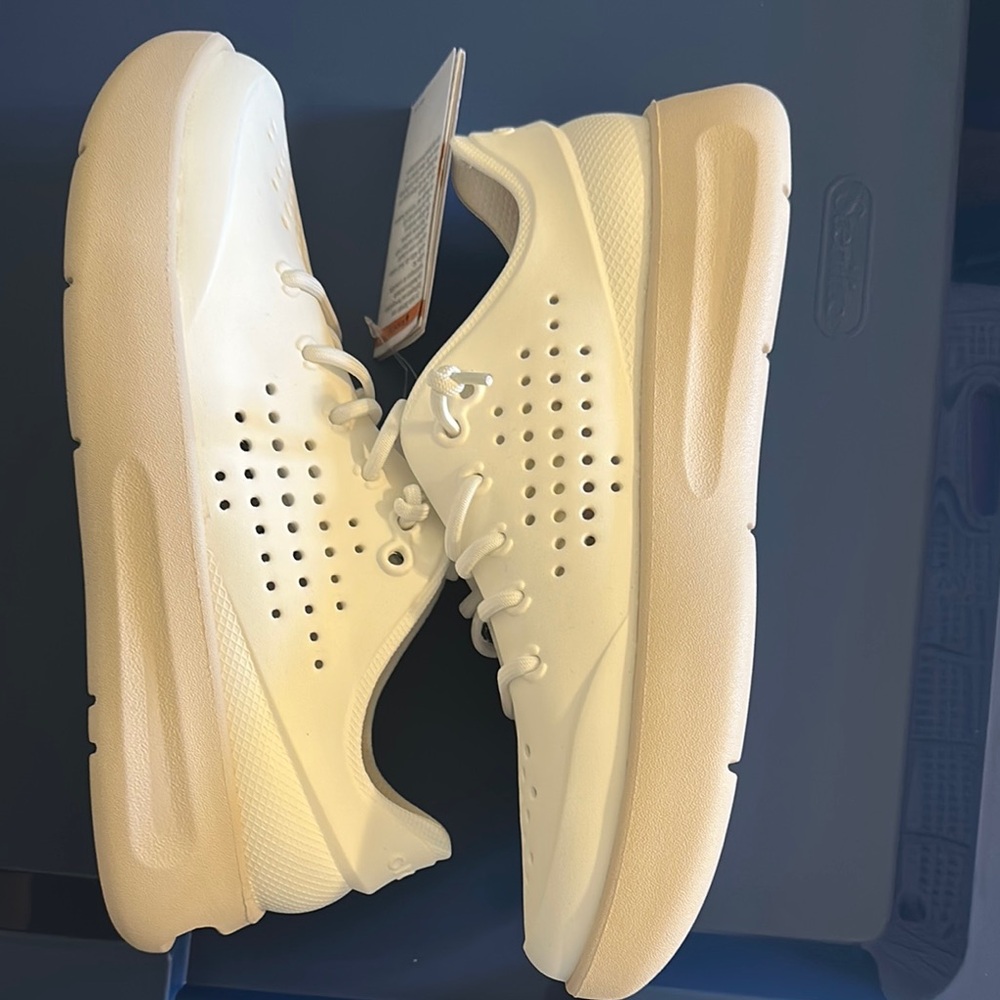 CROCS White Women’s Sneakers